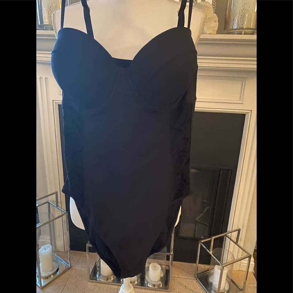 NWT Sz 12 Amoressa black one-pice swimsuit
